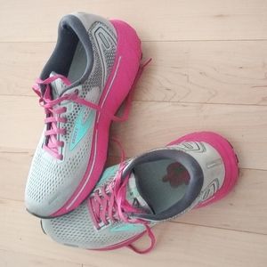 Brooks Ghost Running Shoes